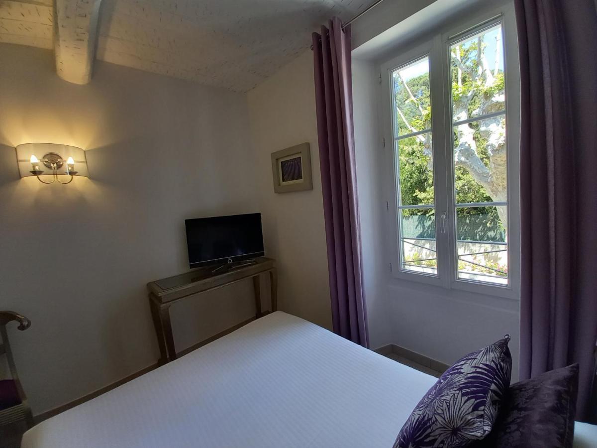 Hôtel Nôtre Dame Collobrières Extérieur photo