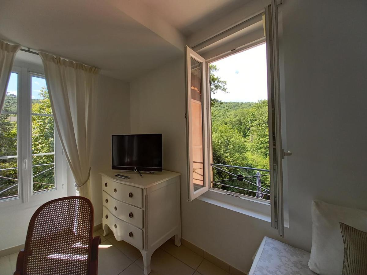 Hôtel Nôtre Dame Collobrières Extérieur photo