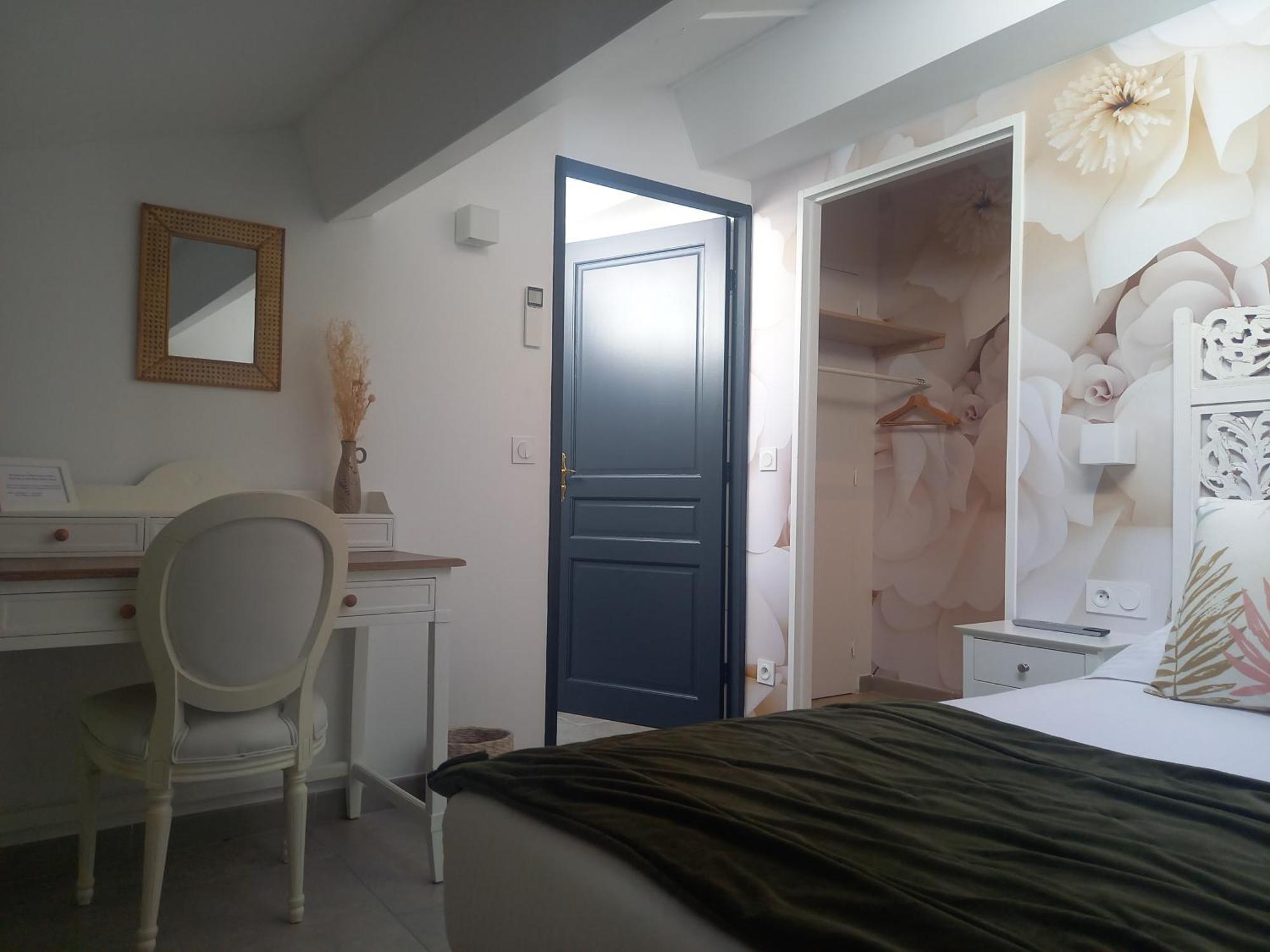 Hôtel Nôtre Dame Collobrières Extérieur photo