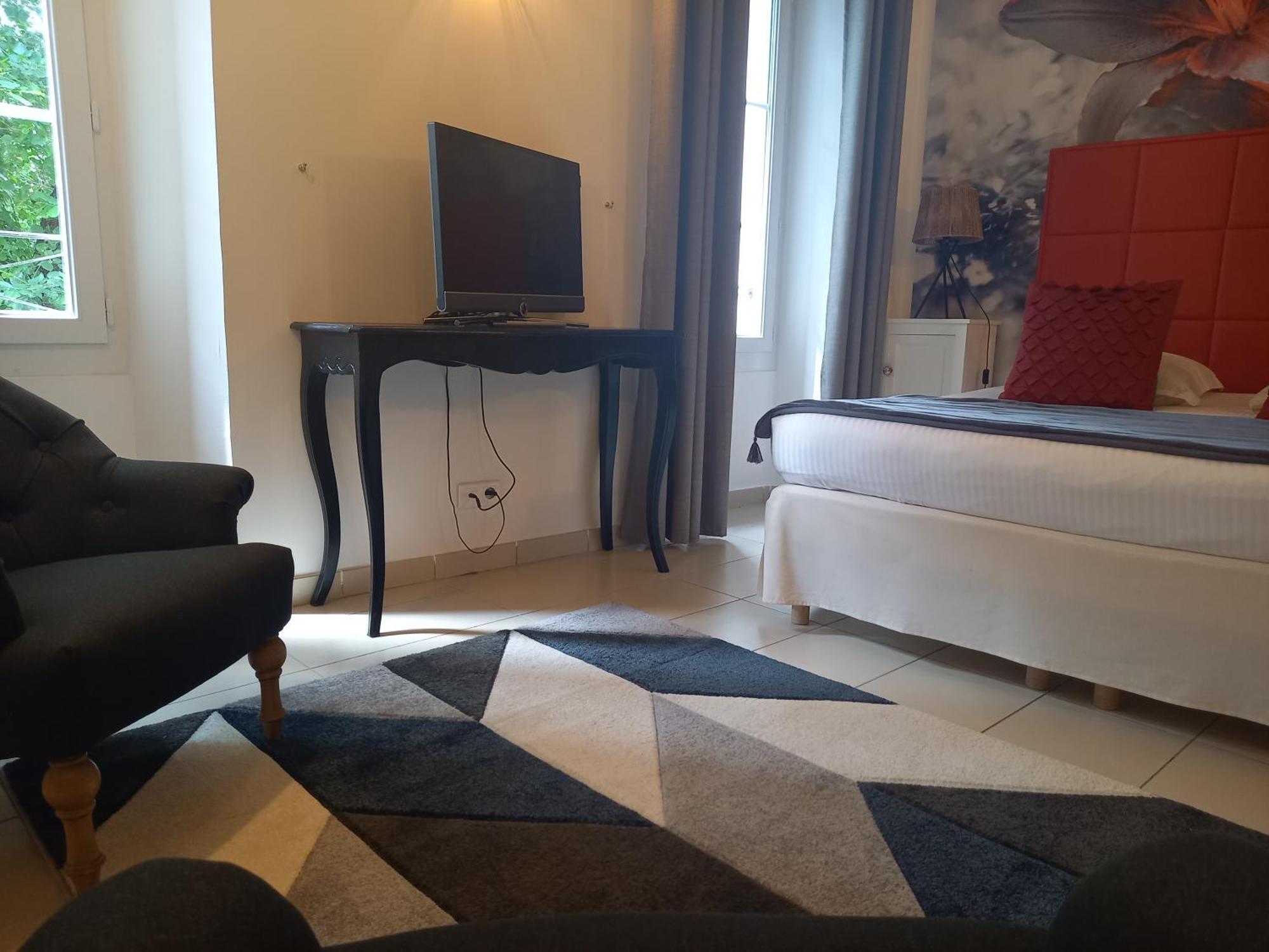 Hôtel Nôtre Dame Collobrières Extérieur photo